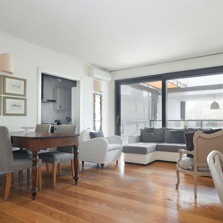 ミラノJoivy Delightful Family Flat With Terraceアパートメント エクステリア 写真